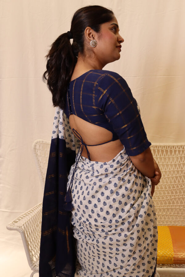 Navy Blue Border - Image 4