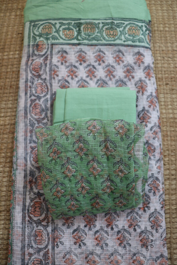 White Flowers - Image 3