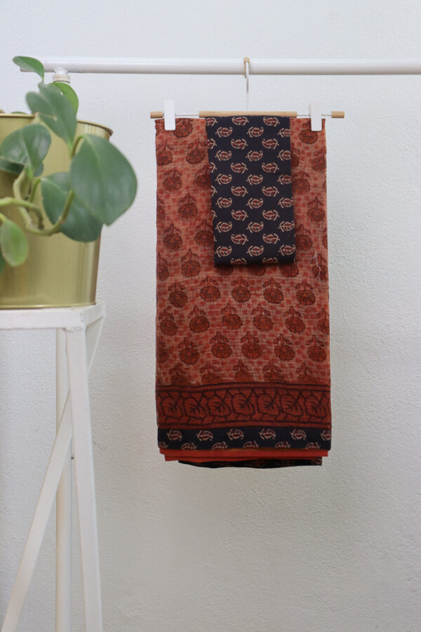 Brick Red Bloom - Image 6